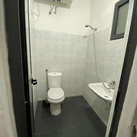 Apartment An *